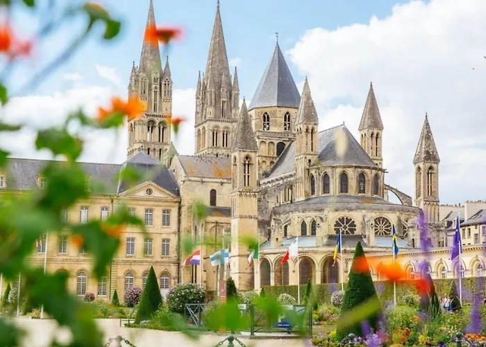 Apartment Place St Sauveur - Standing Et Confort *